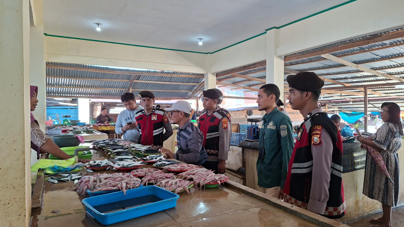 Pemantauan Harga Pasar bersama Kepolisian Resor Haltim